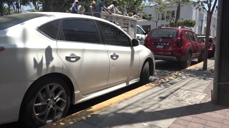 Estacionamiento en línea amarilla: ¿Se puede aparcar legalmente?